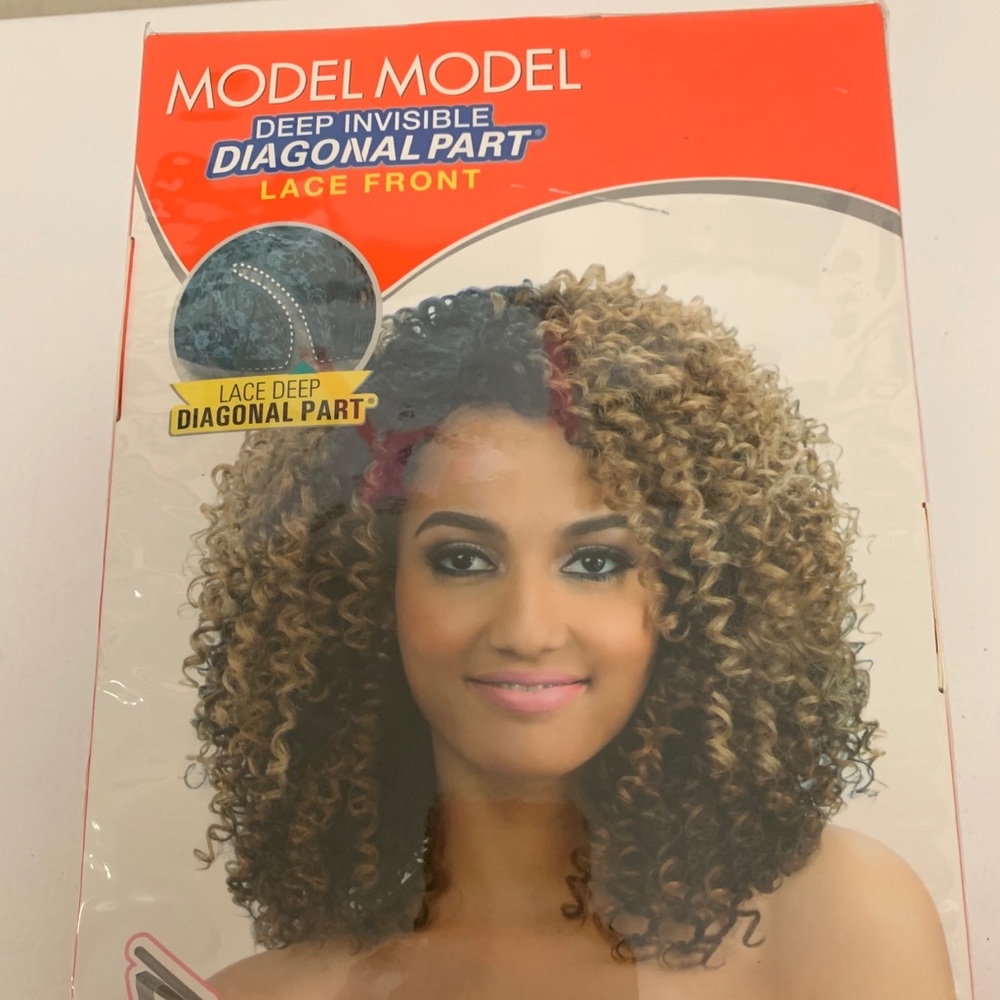 Lace Front Wig (color 1B)